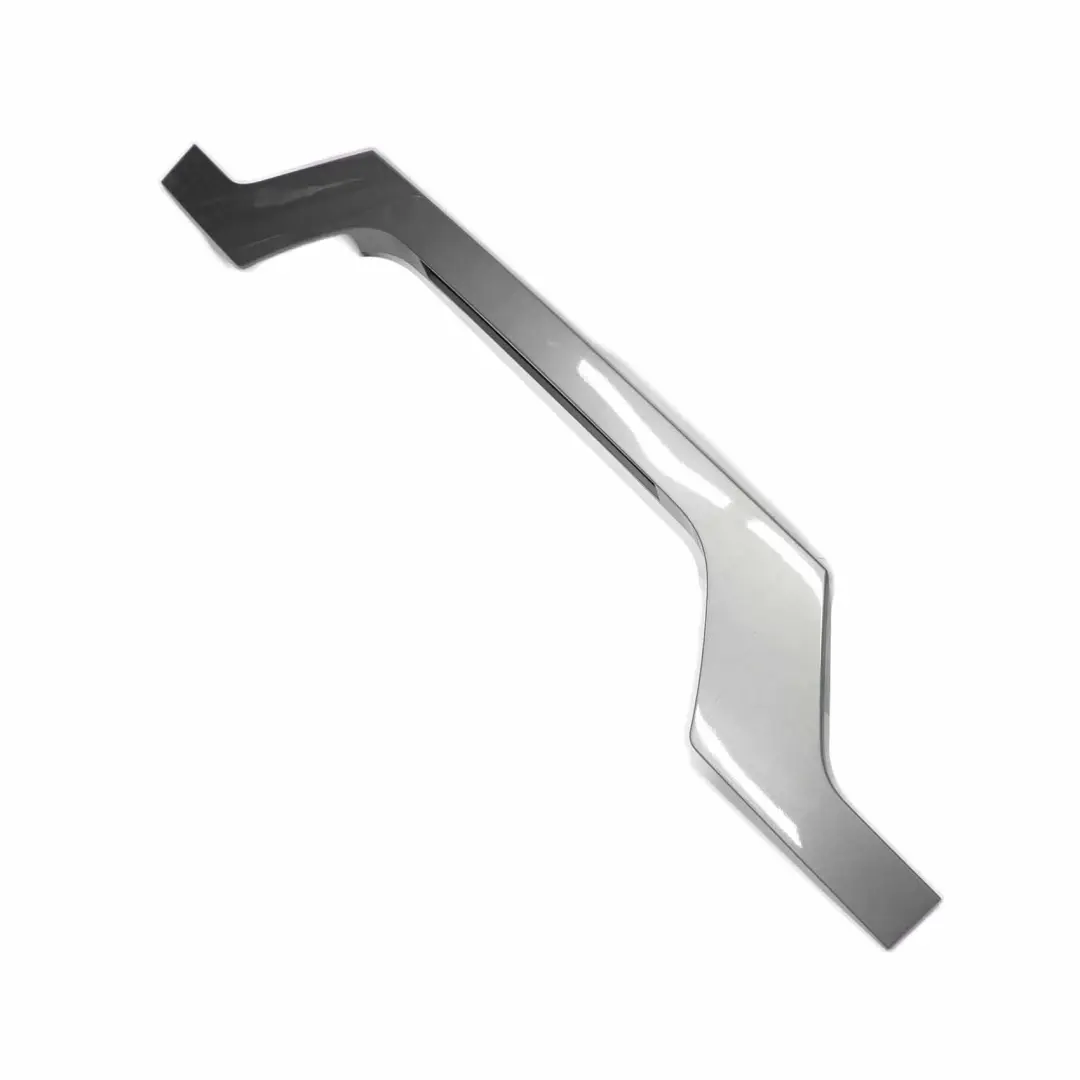 Listwa Blenda Bagażnika Spacegrau - A52 do BMW X3 E83 o numerze 0303042 BMW X3 E83 Listwa Blenda Bagażnika Spacegrau - A52 - SKU 0303042-SCG1 - Numer Części 0303042