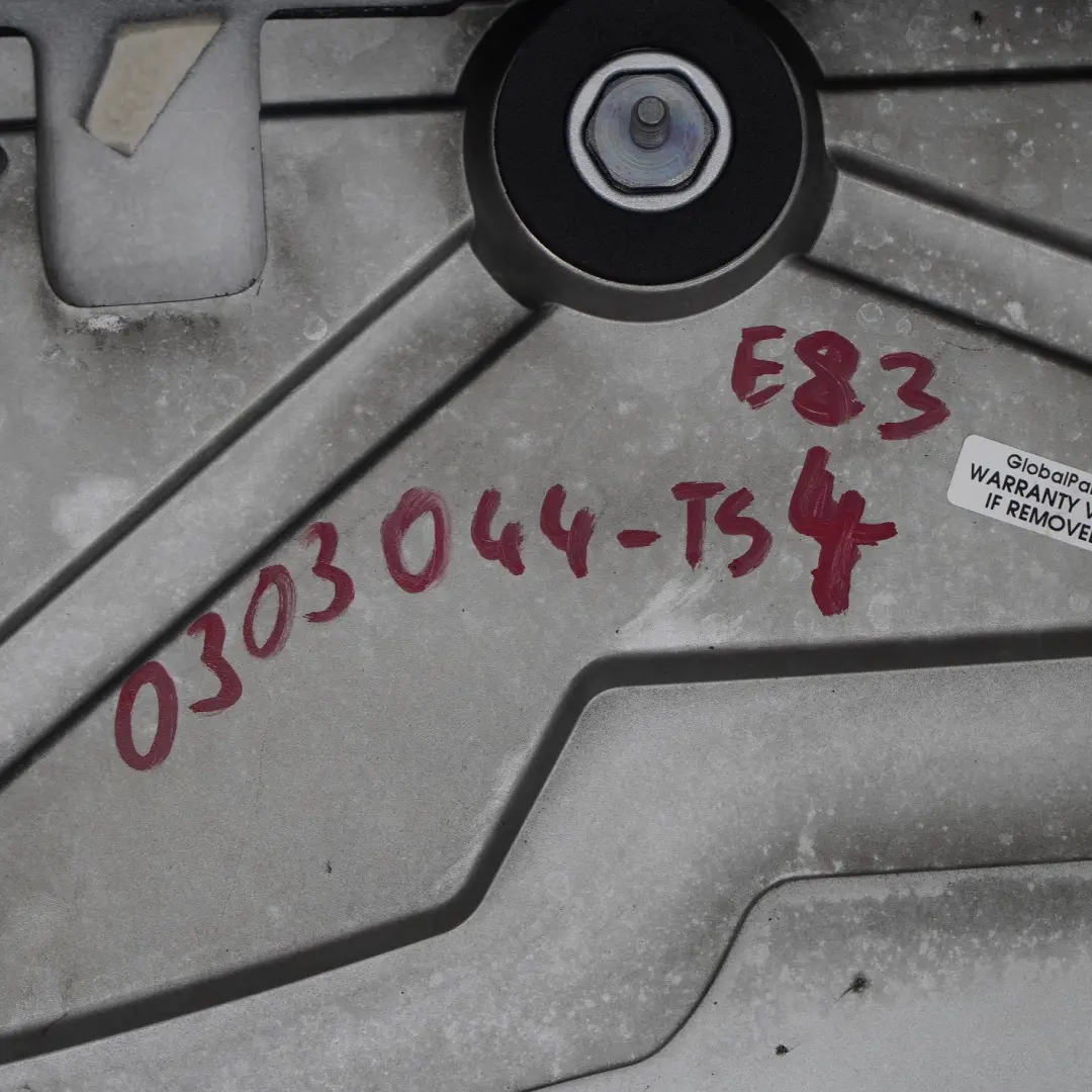 Alettone Dachdeckel Argento-Titanio Titan Argento Metallizzato - 354 per BMW X3 E83 con numero di parte 0303044 BMW X3 E83 Alettone Dachdeckel Argento-Titanio Titan Argento Metallizzato - 354 - SKU 0303044-TS4 - Numero di parte 0303044