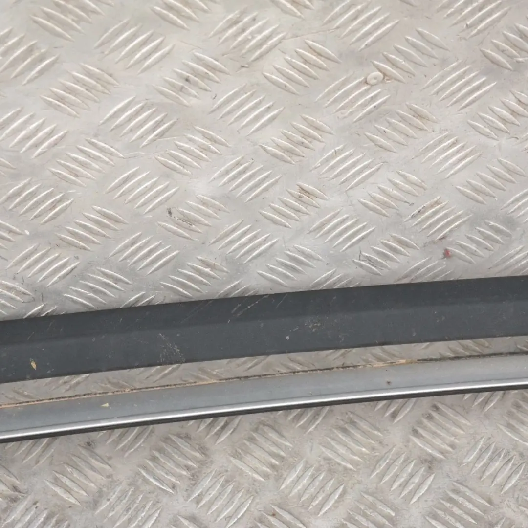 Zierleiste Dachreling Titansilber Titan Silver rechts 0304930 für BMW X3 er E83 mit Teilenummer 7052538 BMW X3 er E83 Zierleiste Dachreling Titansilber Titan Silver rechts 0304930 - SKU 0304930-TS - Teilenummer 7052538