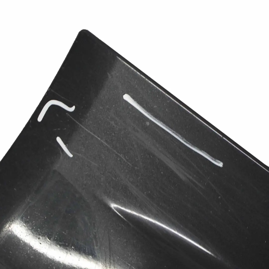 Bas de porte jupe latérale droite Noir Saphir - 475 pour BMW E63 E64 à propos du numéro de pièce 0304948 BMW E63 E64 Bas de porte jupe latérale droite Noir Saphir - 475 - SKU 0304948-BS1 - Numéro de pièce 0304948