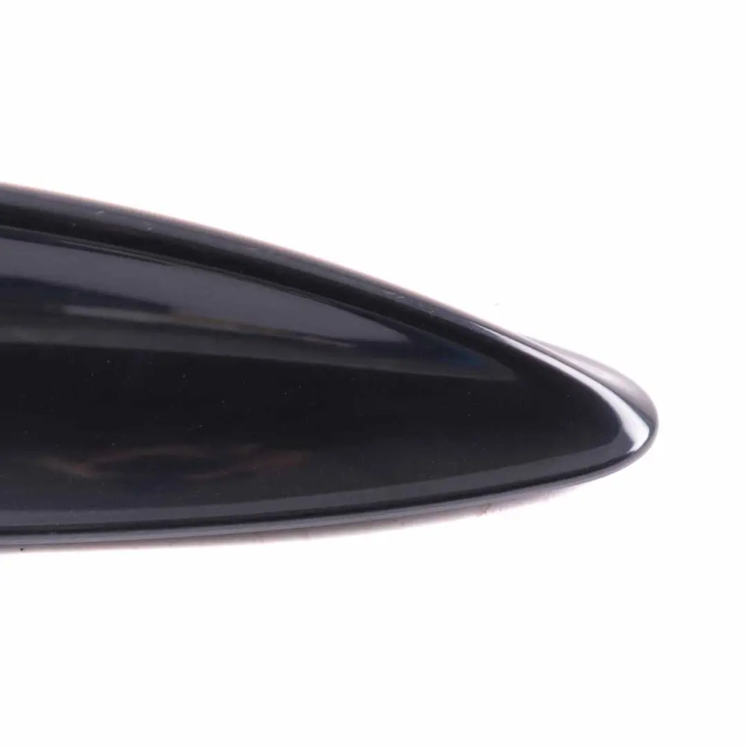 Rekin Obudowa Anteny Dachu Carbonschwarz do BMW E61 o numerze 0308645 BMW E61 Rekin Obudowa Anteny Dachu Carbonschwarz - SKU 0308645-CAR - Numer Części 0308645