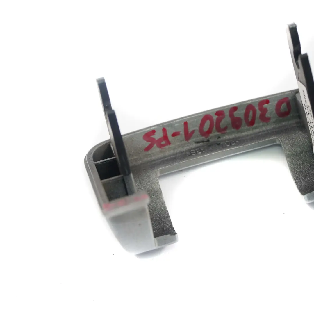 Osłona lewy zawias klapy pure silver 900 do Mini R52 o numerze 0309201 Mini R52 Osłona lewy zawias klapy pure silver 900 - SKU 0309201-PS - Numer Części 0309201