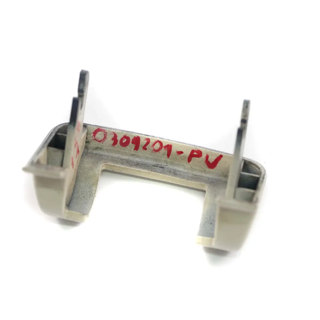 Tapa Bisagra Trasera Izquierda Embellecedor Blanco para Mini Cooper R52 Cabrio con número de pieza 0309201 Mini Cooper R52 Cabrio Tapa Bisagra Trasera Izquierda Embellecedor Blanco - SKU 0309201-PW - Número de pieza 0309201