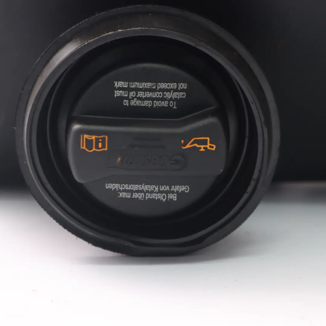 8L 1.9 TDI Cilindro Testa Coperchio Rocker per Volkswagen Golf 4 5 Audi A3 con numero di parte 038103475 Volkswagen Golf 4 5 Audi A3 8L 1.9 TDI Cilindro Testa Coperchio Rocker - SKU 038103475 - Numero di parte 038103475