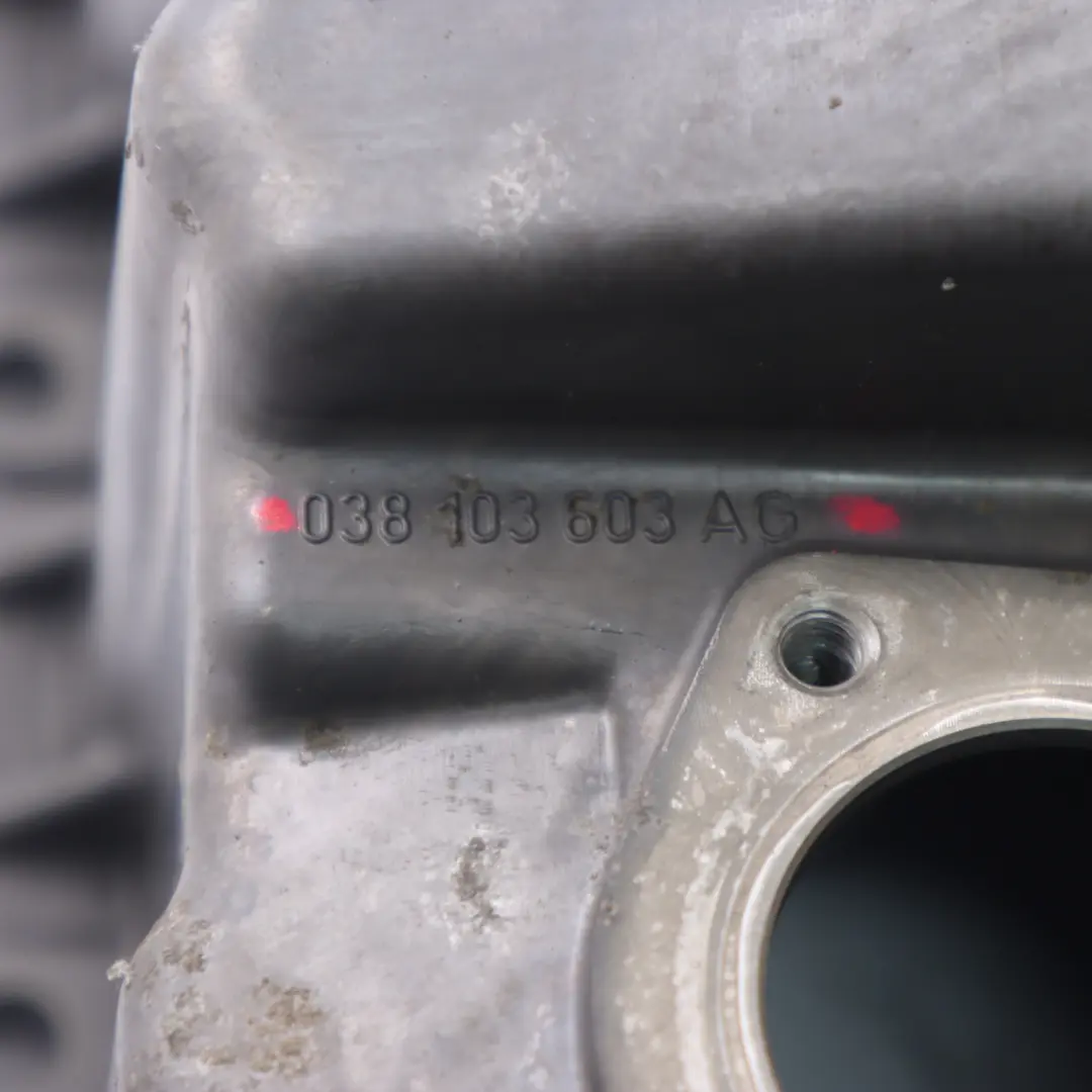 coppa dell'olio motore per Volkswagen Golf 5 Audi A3 1.9 2.0 TDI Diesel con numero di parte 038103603AG Volkswagen Golf 5 Audi A3 1.9 2.0 TDI Diesel coppa dell'olio motore - SKU 038103603AG - Numero di parte 038103603AG