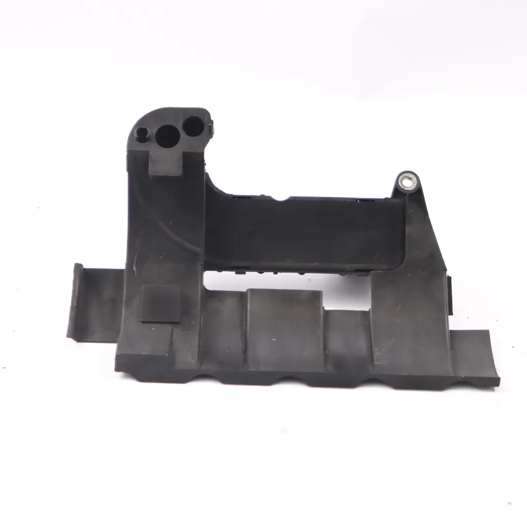 BXE TDI Przegroda Miski Olejowej do Volkswagen Golf MK V 1.9 o numerze 038103623 Volkswagen Golf MK V 1.9 BXE TDI Przegroda Miski Olejowej - SKU 038103623 - Numer Części 038103623