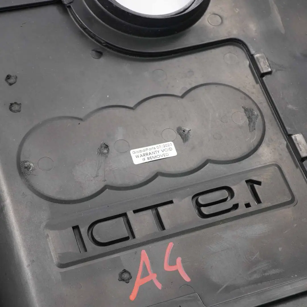 Audi A4 B7 1.9 TDI Diesel Cubierta Motor Panel Acústico 0 - SKU 38103925 - Número de pieza 038103925