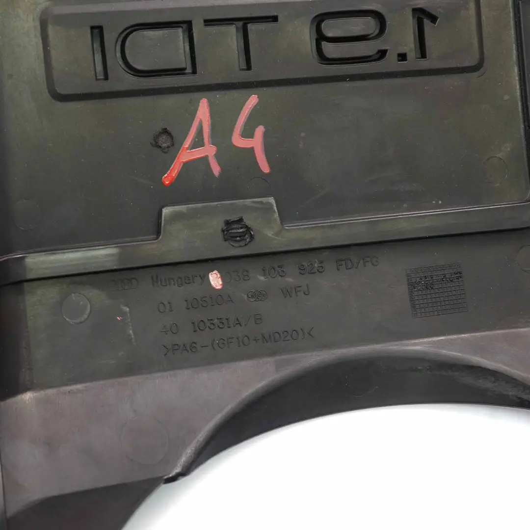 Audi A4 B7 1.9 TDI Diesel Cubierta Motor Panel Acústico 0 - SKU 38103925 - Número de pieza 038103925