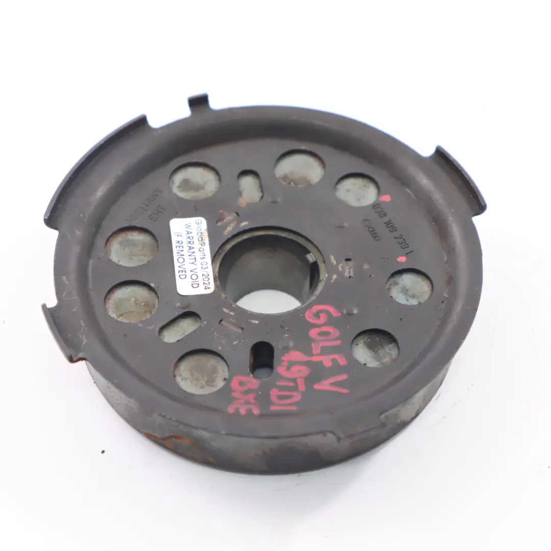 MK5 1.9 Tdi Diesel Motore BXE Albero a camme Puleggia Hub per VW Golf con numero di parte 038109239L VW Golf MK5 1.9 Tdi Diesel Motore BXE Albero a camme Puleggia Hub - SKU 038109239L - Numero di parte 038109239L