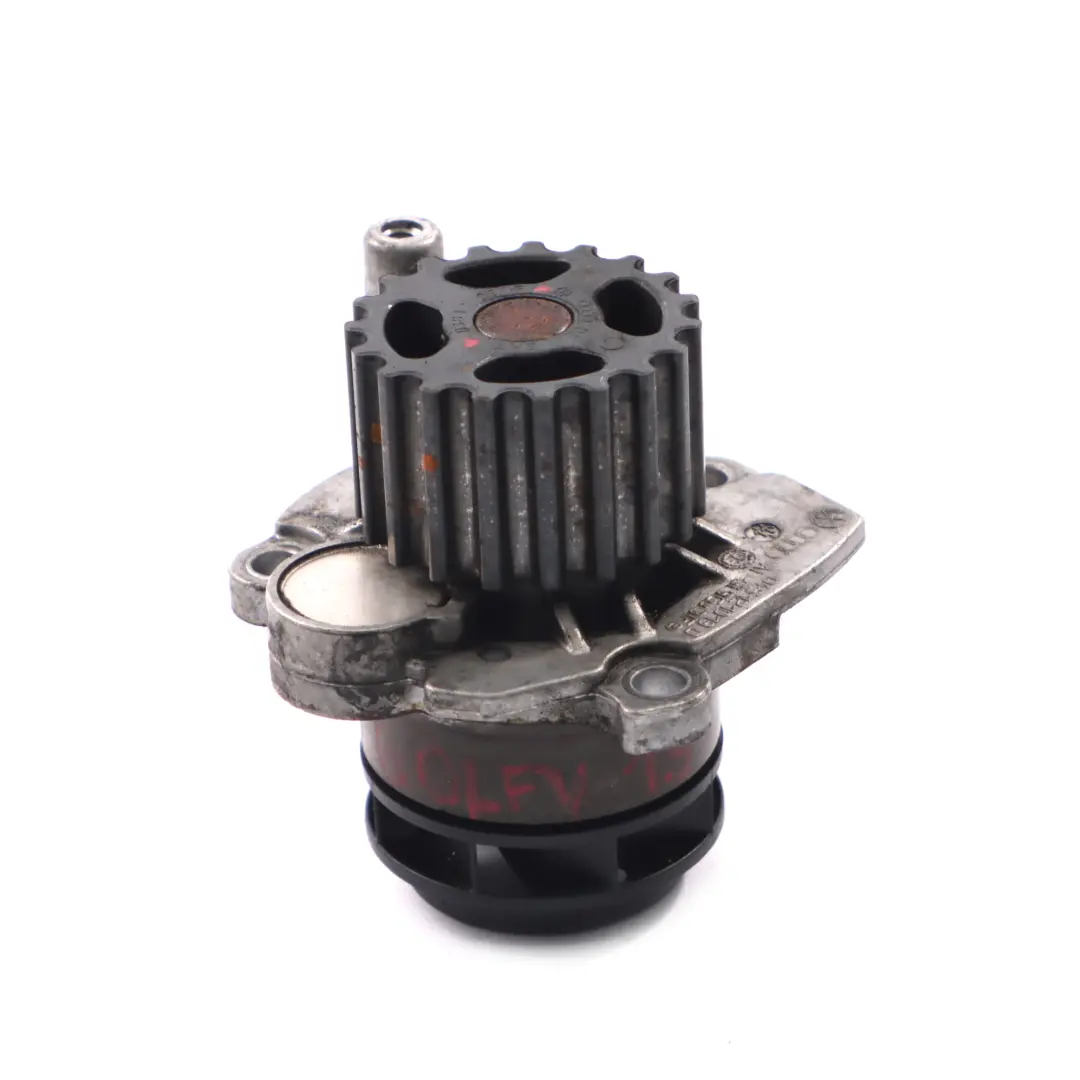 Bomba de agua mecánica VW Golf V Diesel Motor Unidad de refrigerante para con número de pieza 038121031F Bomba de agua mecánica VW Golf V Diesel Motor Unidad de refrigerante - SKU 038121031F - Número de pieza 038121031F