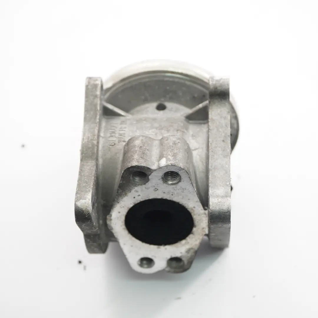 BXE Diesel EGR Soupape pour VW Audi Seat Skoda Golf 5 1.9 2.0 Tdi à propos du numéro de pièce 038131501AN VW Audi Seat Skoda Golf 5 1.9 2.0 Tdi BXE Diesel EGR Soupape - SKU 038131501AN - Numéro de pièce 038131501AN