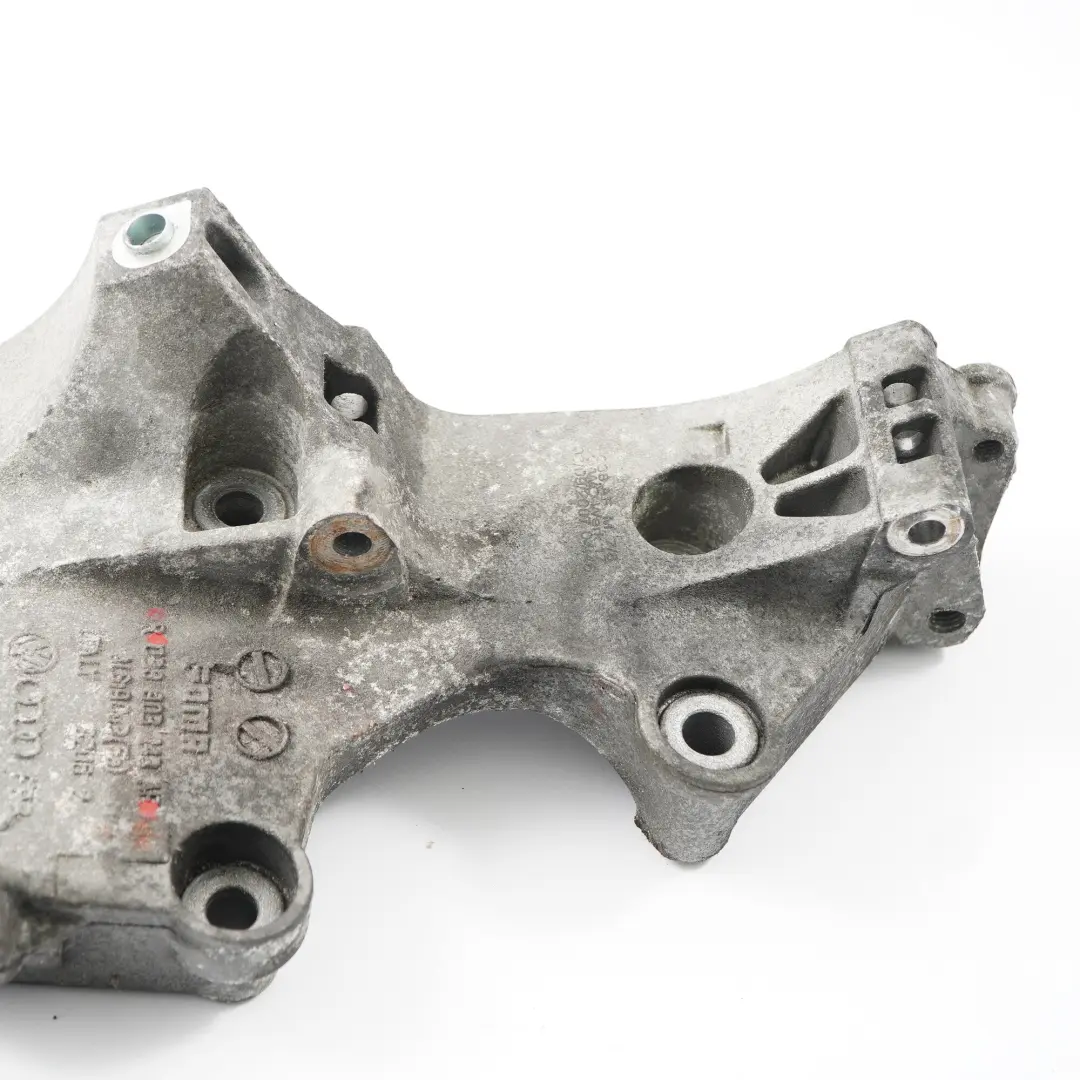 Lichtmaschinenhalterung Halterung für Audi VW Golf 5 Seat Skoda 1.9 TDI mit Teilenummer 038903143AF Audi VW Golf 5 Seat Skoda 1.9 TDI Lichtmaschinenhalterung Halterung - SKU 038903143AF - Teilenummer 038903143AF