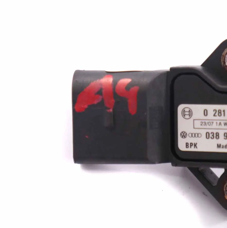 MAP Manifold Pressure Sensor Air Intake to Audi A4 with Part number 038906051 Audi A4 MAP Manifold Pressure Sensor Air Intake - SKU 038906051 - Part number 038906051