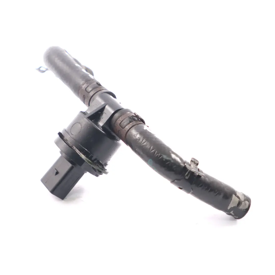 VW Polo MK4 9N 1.4 TDI BMS Sensor de temperatura combustible manguera - SKU 038906081B - Número de pieza 038906081B