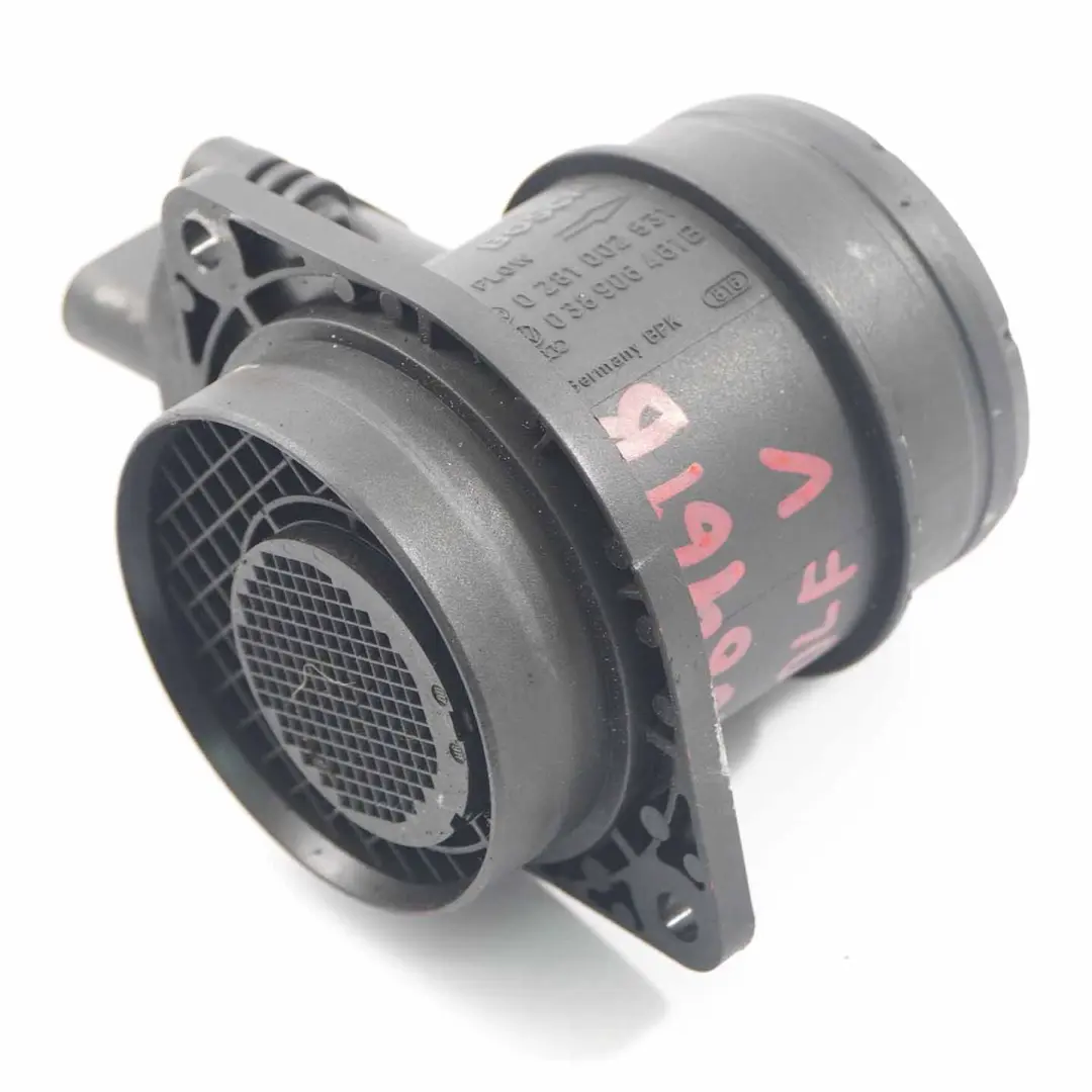 Misuratore di massa del flusso d'aria per VW Golf 5 Audi A3 8P Seat Skoda 1.9 TDI con numero di parte 038906461B VW Golf 5 Audi A3 8P Seat Skoda 1.9 TDI Misuratore di massa del flusso d'aria - SKU 038906461B - Numero di parte 038906461B
