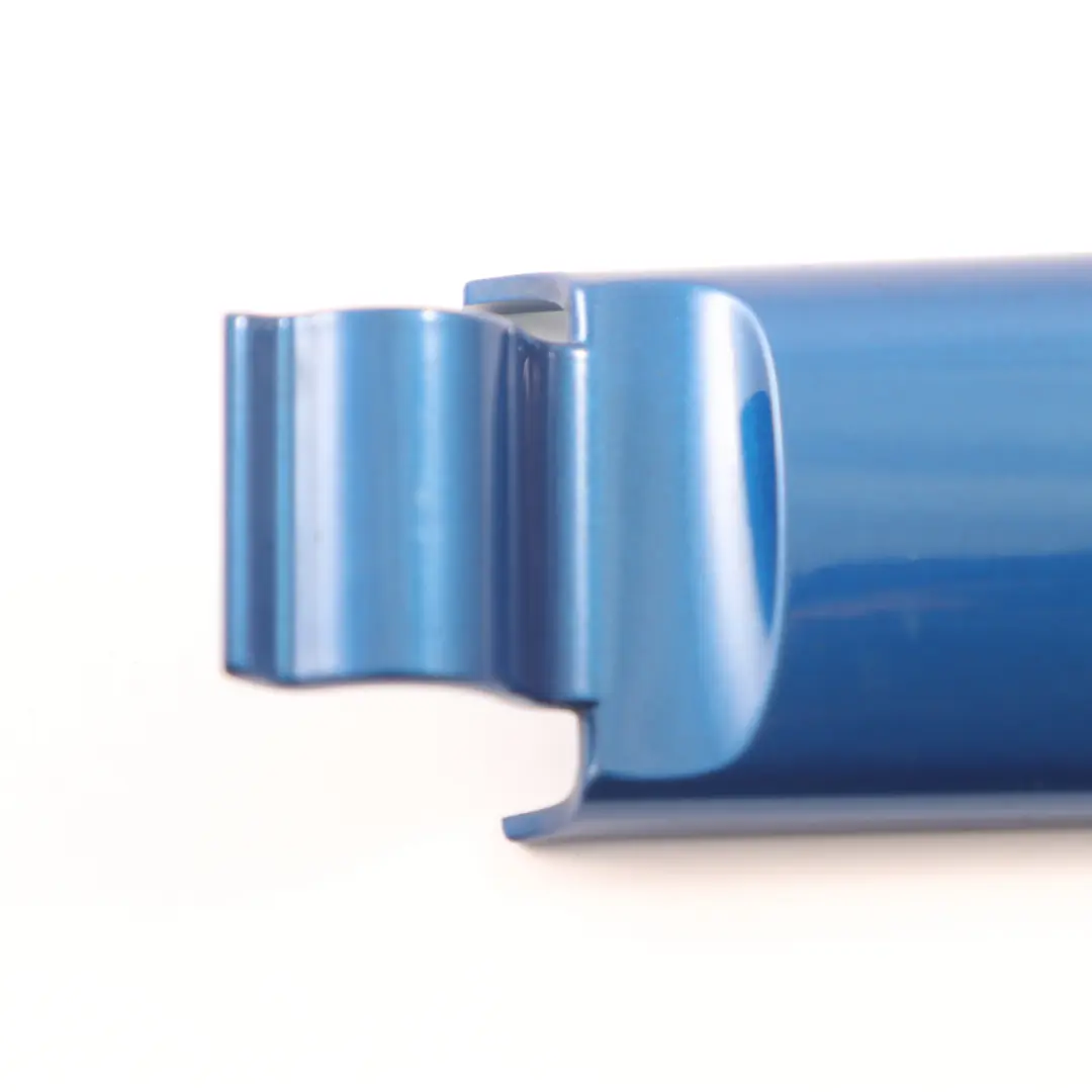 Coperchio cerniera baule sinistro Hyper Blue - A28 7127547 per Mini R52 Cabrio con numero di parte 0390077 Mini R52 Cabrio Coperchio cerniera baule sinistro Hyper Blue - A28 7127547 - SKU 0390077-HYB - Numero di parte 0390077