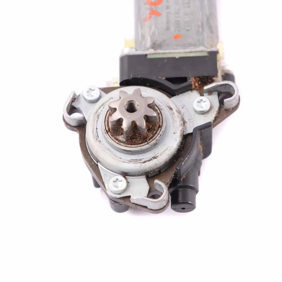 Mercedes W204 Vordersitzmotor Rechts Verstellmotor Aktuator - SKU 0390203002 - Teilenummer 0390203002