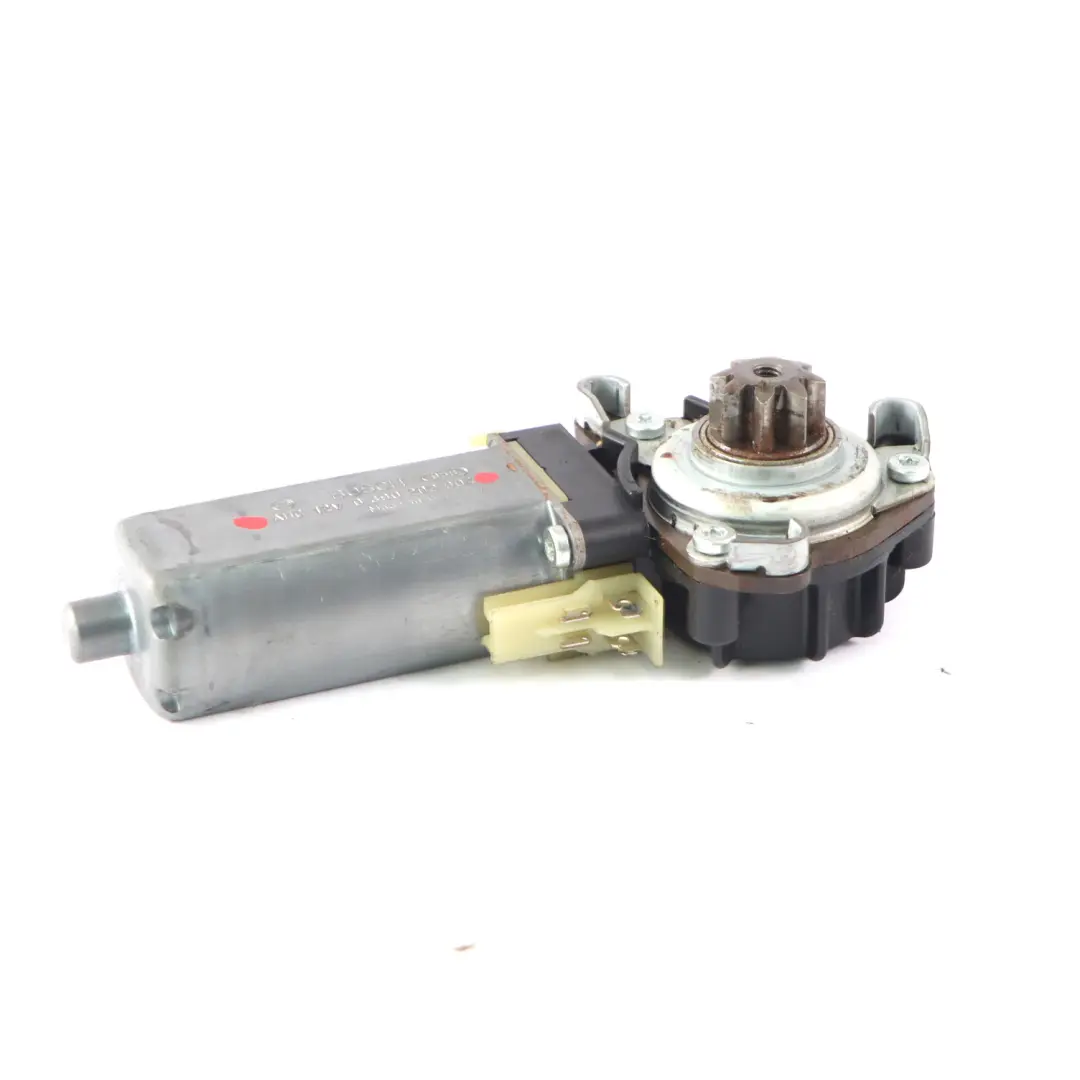 Mercedes W204 C219 Delantero Derecho Asiento Ajustador Motor Actuador - SKU 0390203004-1 - Número de pieza 0390203004
