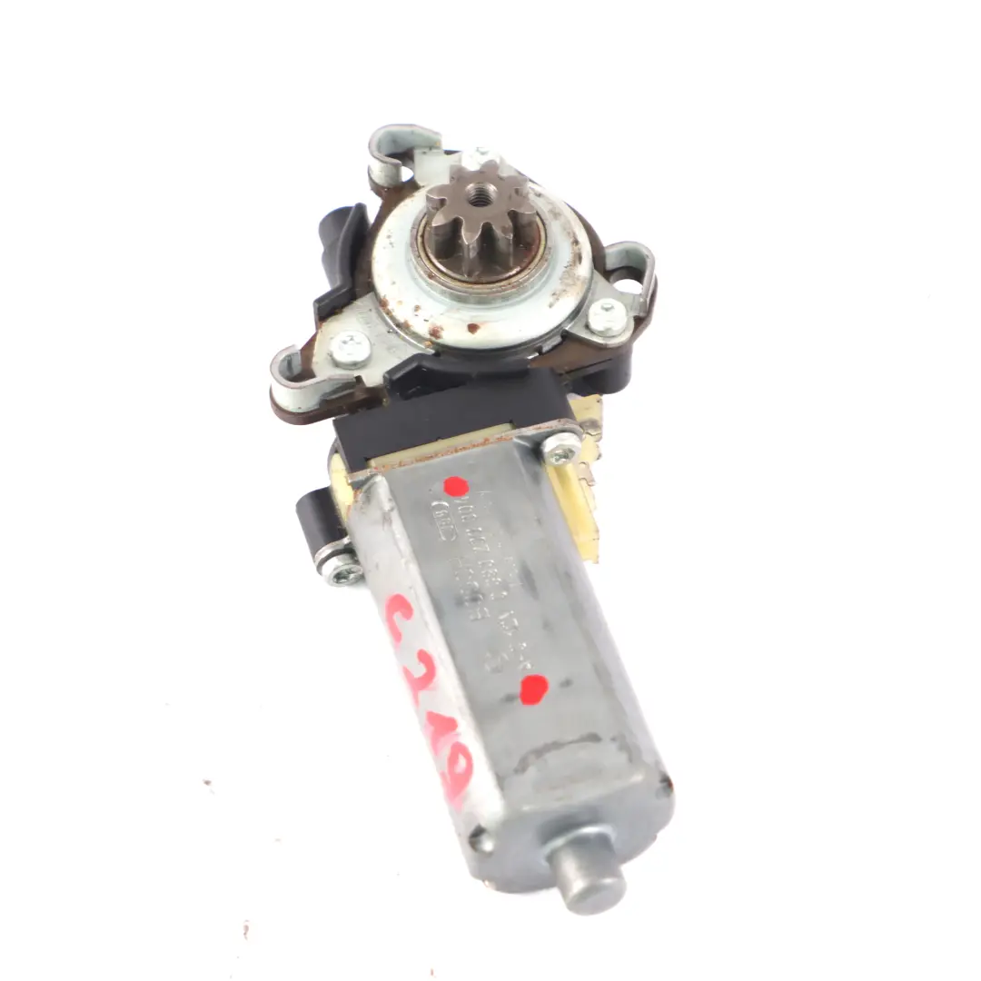 Mercedes W204 C219 Siège avant droit actionneur de moteur de réglage - SKU 0390203004-1 - Numéro de pièce 0390203004