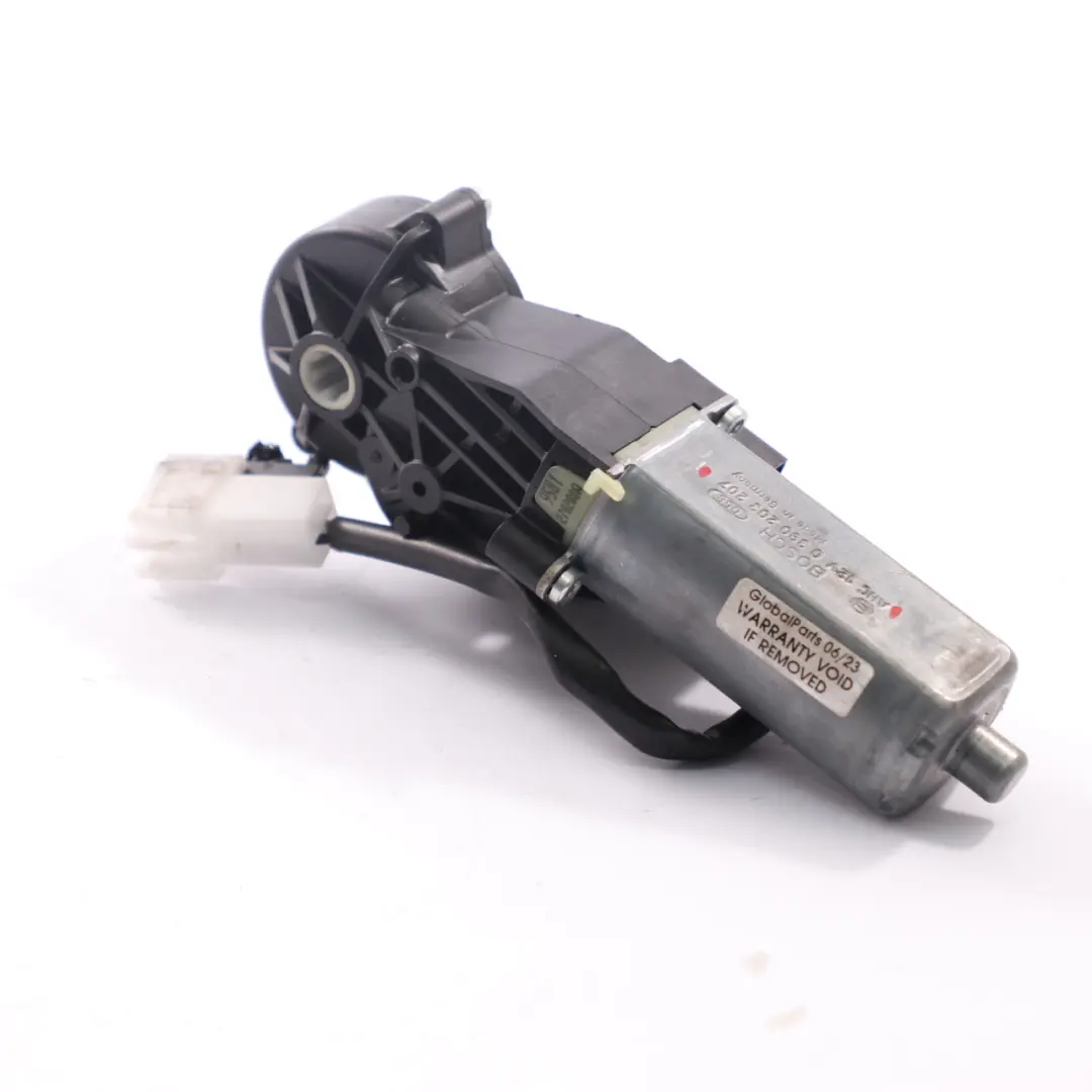 Mercedes W204 Motore Sedile Anteriore Destro Regolazione Azionamento 0 - SKU 390203207 - Numero di parte 0390203207