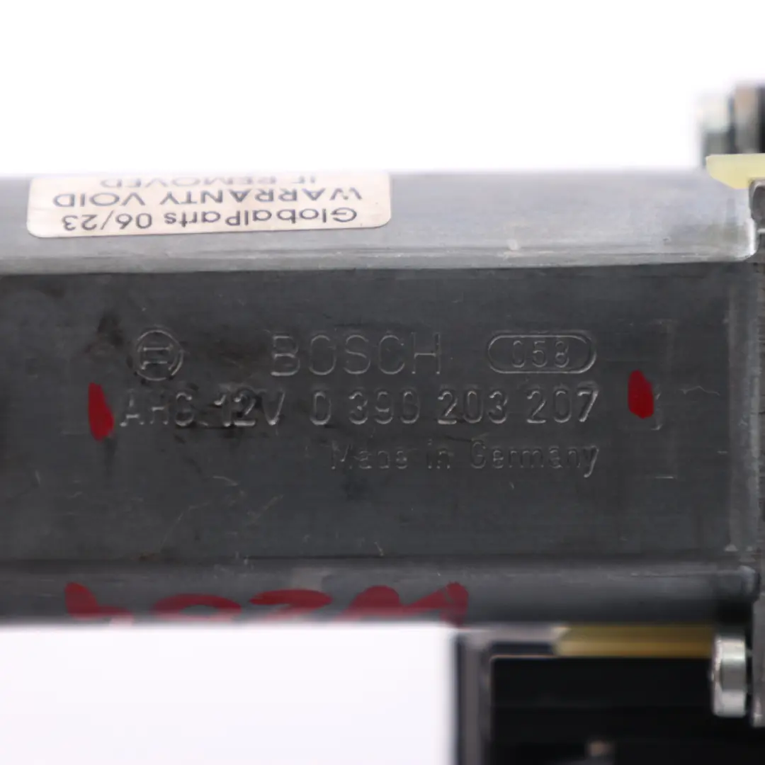 Mercedes W204 Asiento Motor Delantero Derecho Ajuste Accionamiento 0 - SKU 390203207 - Número de pieza 0390203207