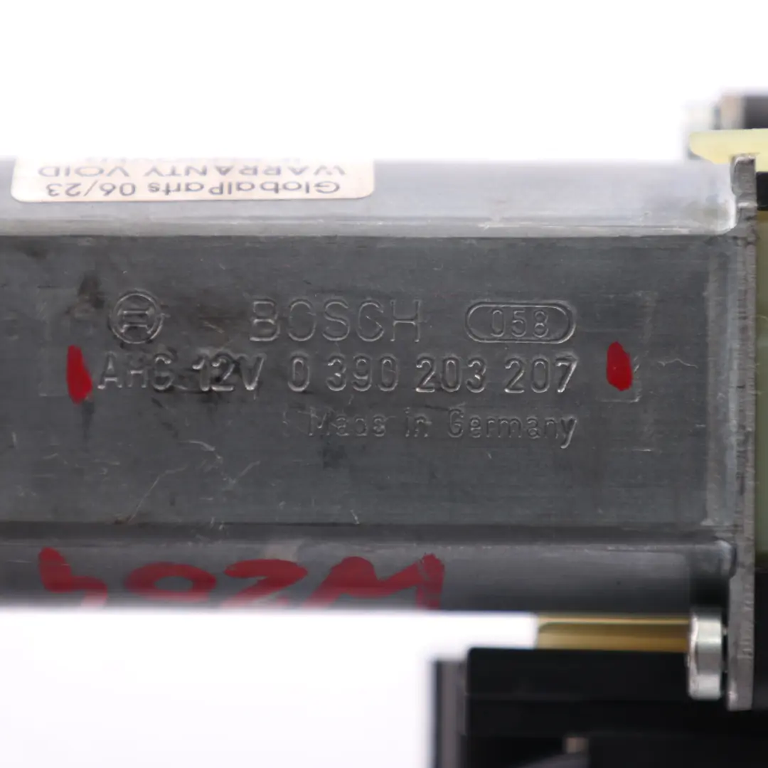 Mercedes W204 Asiento Motor Delantero Derecho Ajuste Accionamiento - SKU 0390203207 - Número de pieza 0390203207