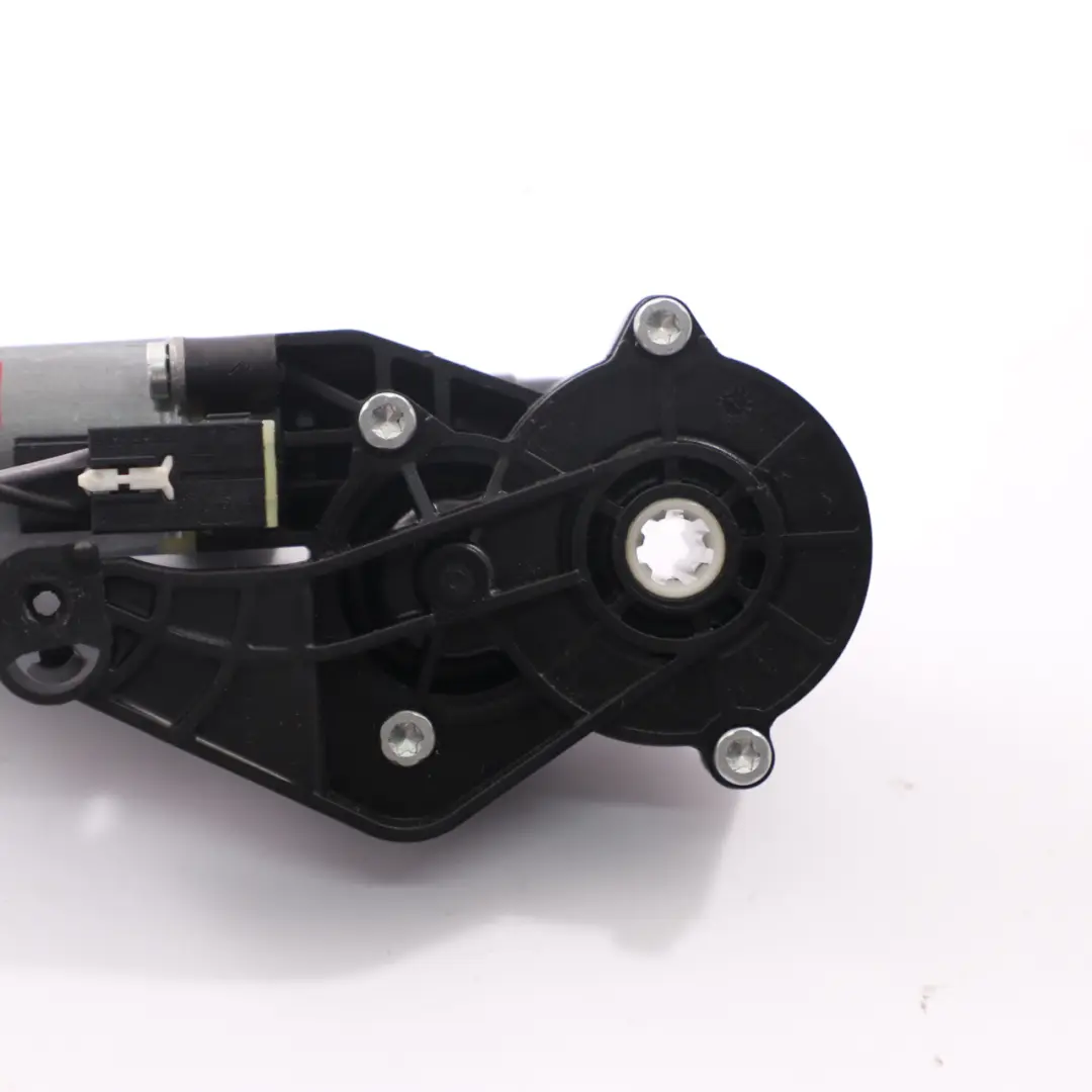 Mercedes W204 Sitzmotor vorne rechts Verstellung Regler Antrieb 0 - SKU 390203207 - Teilenummer 0390203207