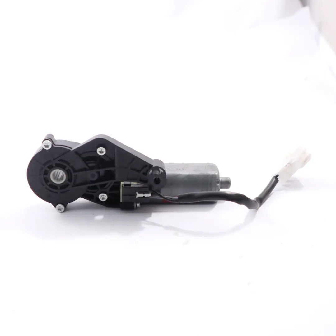 Mercedes W204 Seat Motor Front Right O/S Adjustment Regulator Drive 0 - SKU 390203207 - Part number 0390203207