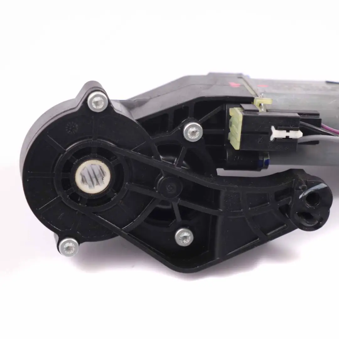 Regolatore motore sedile anteriore sinistro per Mercedes W204 con numero di parte 0390203208 Mercedes W204 Regolatore motore sedile anteriore sinistro - SKU 0390203208-1 - Numero di parte 0390203208