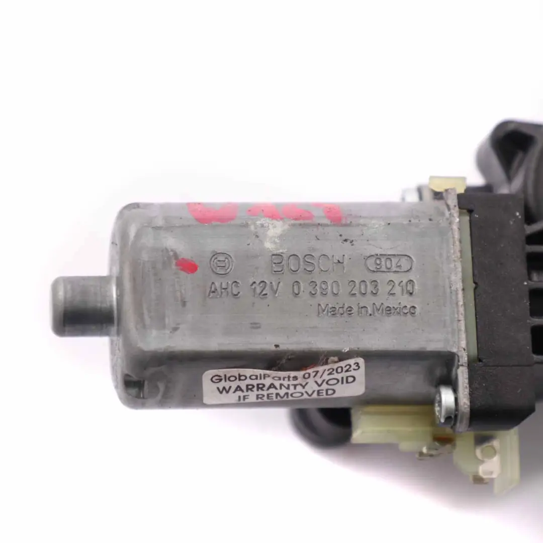 Regolatore sedile anteriore sinistro Attuatore motore 0 per Mercedes W164 con numero di parte 0390203210 Mercedes W164 Regolatore sedile anteriore sinistro Attuatore motore 0 - SKU 390203210 - Numero di parte 0390203210