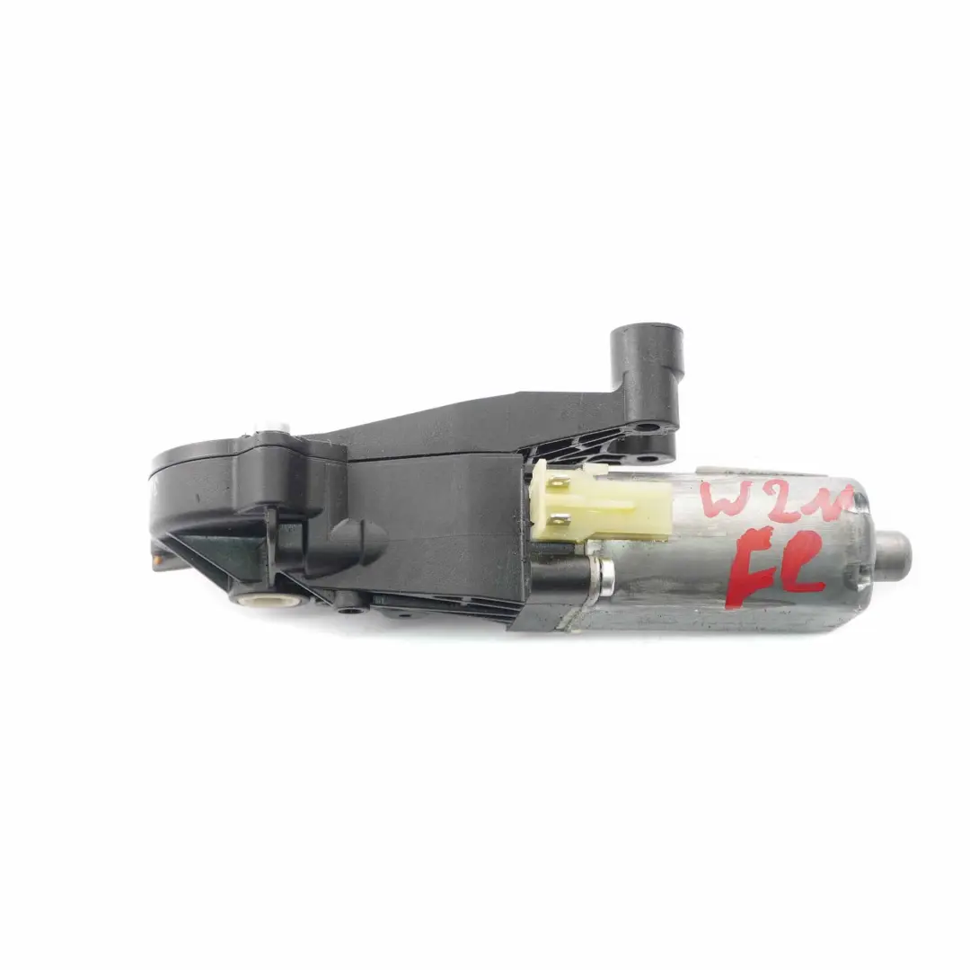 Asiento Motor Delantero Izquierdo Ajuste Accionamiento para Mercedes W211 con número de pieza 0390203211 Mercedes W211 Asiento Motor Delantero Izquierdo Ajuste Accionamiento - SKU 0390203211 - Número de pieza 0390203211