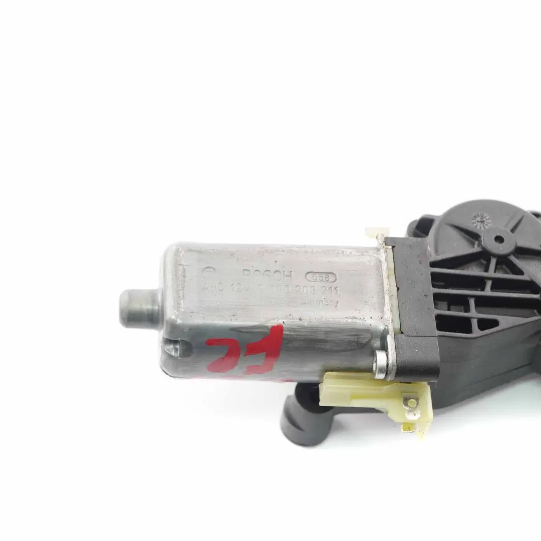 Mercedes W211 Moteur siège avant gauche d'entraînement du réglage - SKU 0390203211 - Numéro de pièce 0390203211