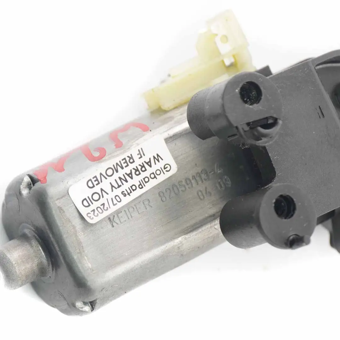 Moteur siège avant gauche d'entraînement du réglage pour Mercedes W211 à propos du numéro de pièce 0390203211 Mercedes W211 Moteur siège avant gauche d'entraînement du réglage - SKU 0390203211 - Numéro de pièce 0390203211