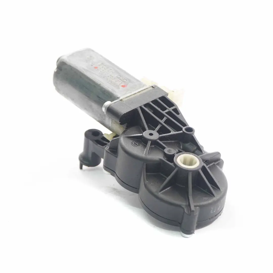 Front Right O/S Seat Adjuster Motor Actuator 0 to Mercedes W164 with Part number 0390203213 Mercedes W164 Front Right O/S Seat Adjuster Motor Actuator 0 - SKU 390203213 - Part number 0390203213