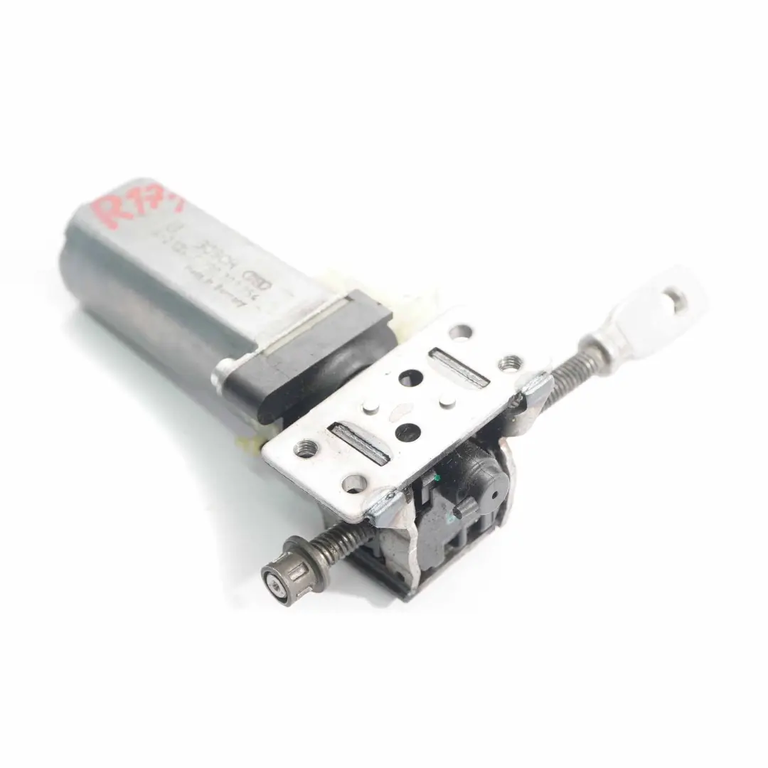 ajuste del asiento Mercedes W221 Actuador motor delantero 0 para Motor de con número de pieza 0390203254 Motor de ajuste del asiento Mercedes W221 Actuador motor delantero 0 - SKU 390203254 - Número de pieza 0390203254