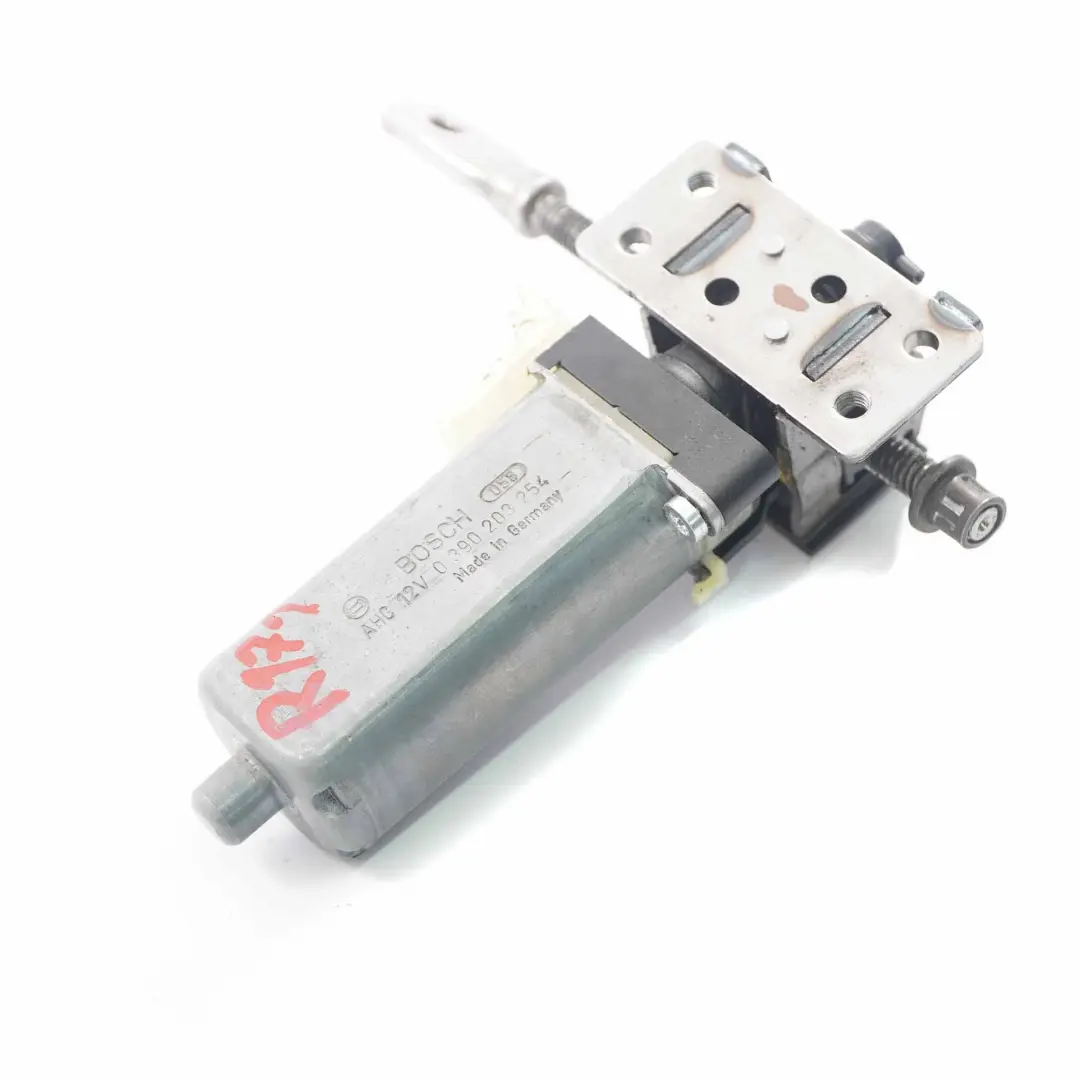 ajuste del asiento Mercedes W221 Actuador motor delantero 0 para Motor de con número de pieza 0390203254 Motor de ajuste del asiento Mercedes W221 Actuador motor delantero 0 - SKU 390203254 - Número de pieza 0390203254