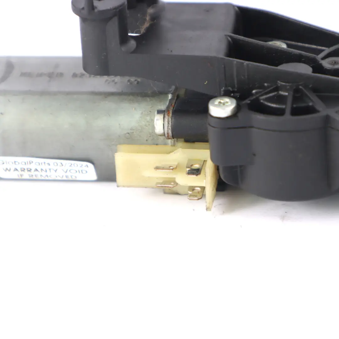 Mercedes W204 C219 Silnik Regulacji Fotela Lewy Przód - SKU 0390203274 - Numer Części 0390203274