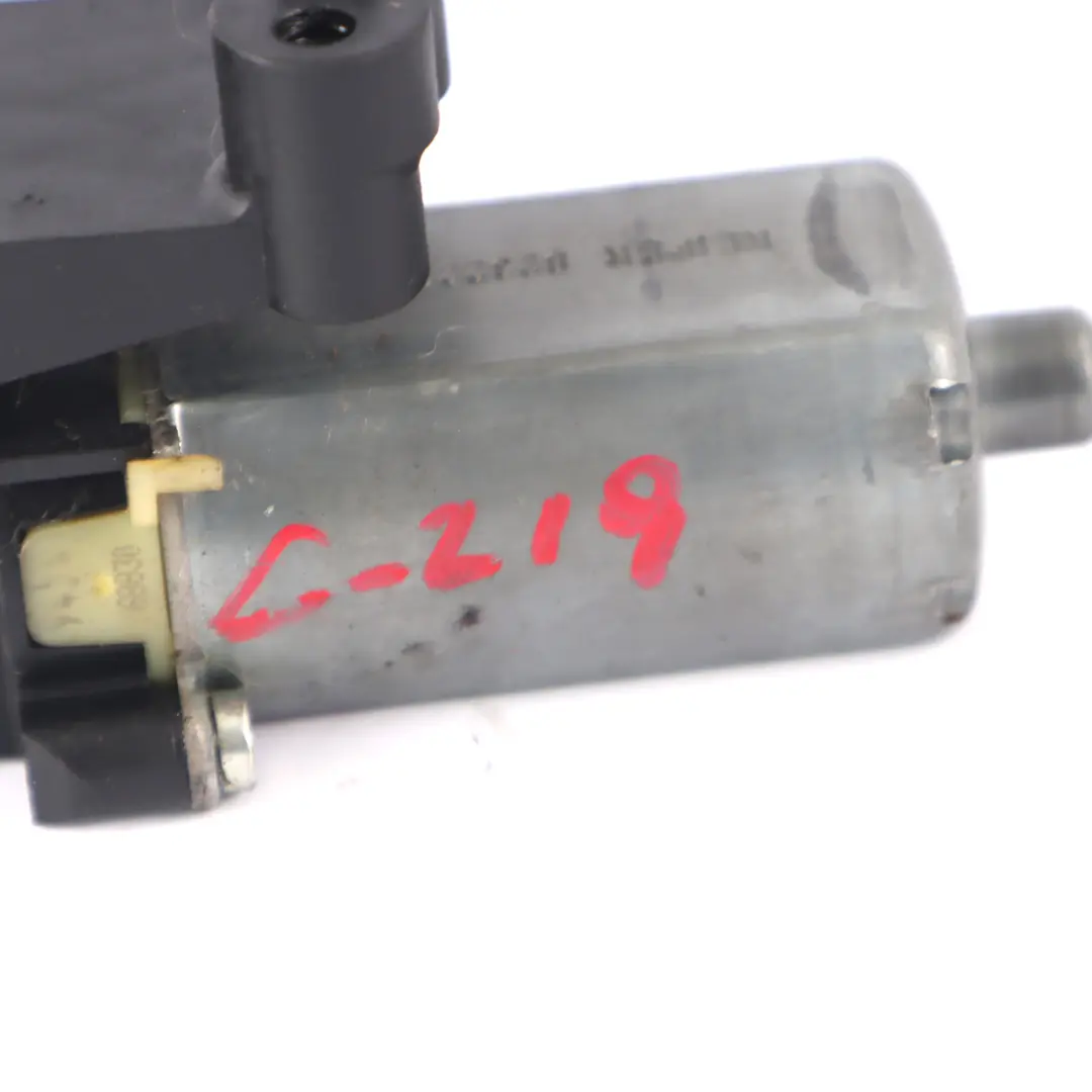 Mercedes W204 C219 Front Left N/S Seat Adjuster Motor Actuator - SKU 0390203274 - Part number 0390203274