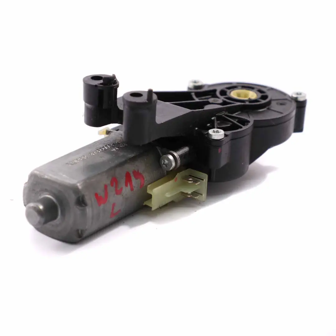 motore sedile anteriore sinistro attuatore regolatore per Mercedes W211 con numero di parte 0390203275 Mercedes W211 motore sedile anteriore sinistro attuatore regolatore - SKU 0390203275 - Numero di parte 0390203275