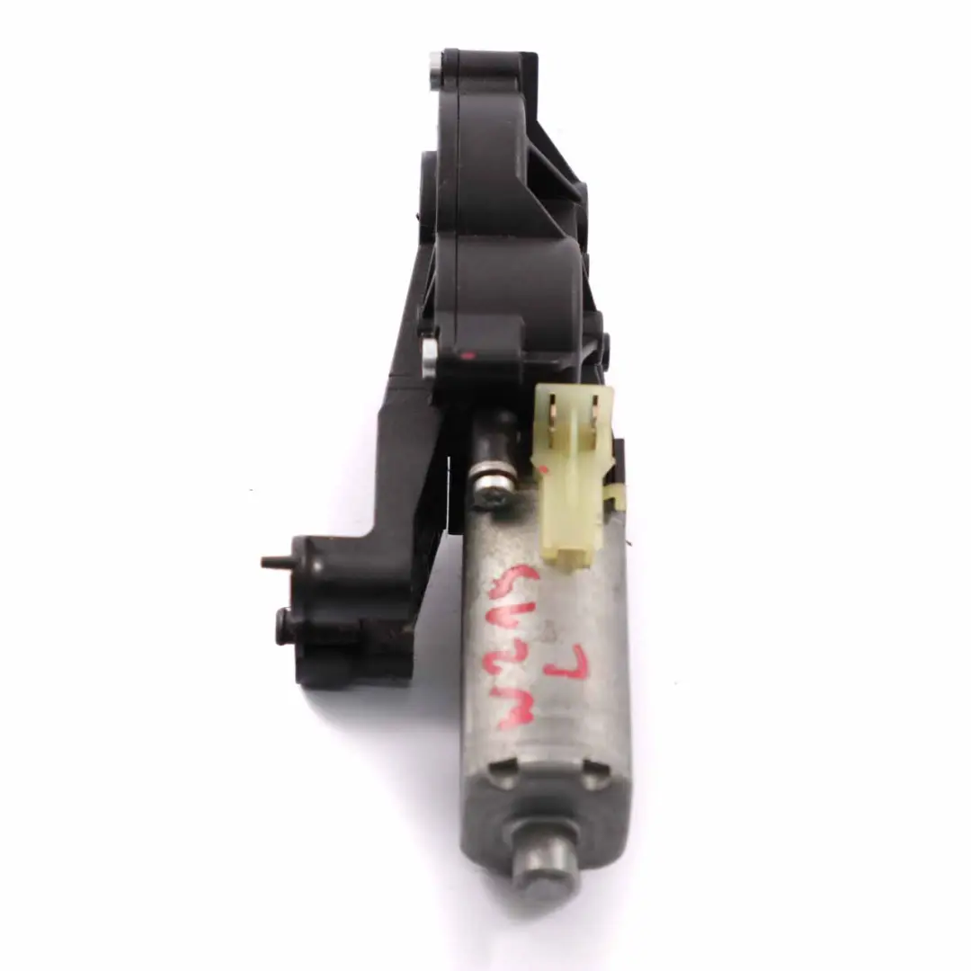 Motor Front Left N/S Adjuster Actuator Drive Unit to Mercedes W211 Seat with Part number 0390203275 Mercedes W211 Seat Motor Front Left N/S Adjuster Actuator Drive Unit - SKU 0390203275 - Part number 0390203275