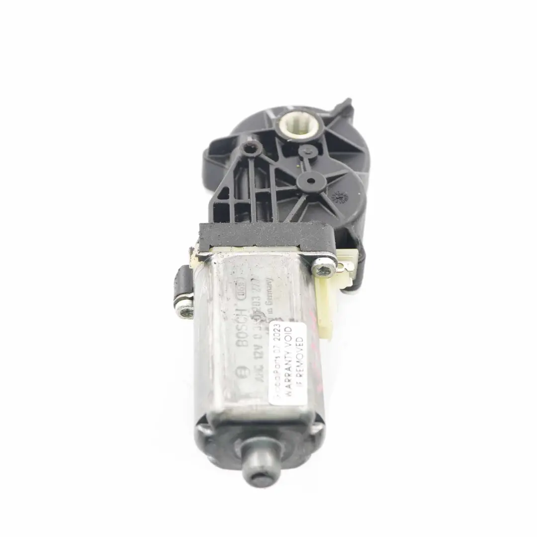 Mercedes W204 W211 Motor del asiento delantero derecho Ajustador 0 - SKU 390203277 - Número de pieza 0390203277
