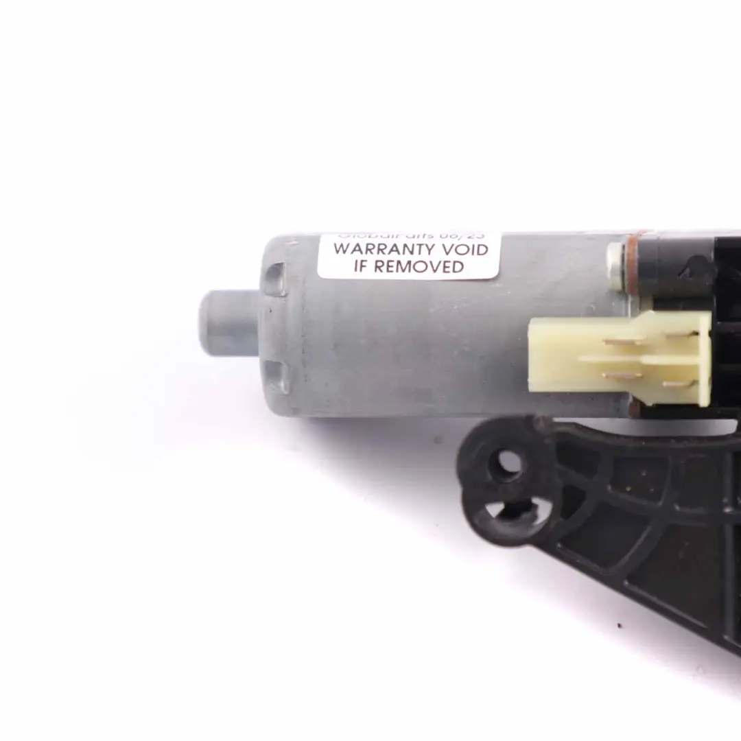 Mercedes W212 Sitzmotor Aktuator vorne rechts Verstellmotor 0 - SKU 390203296 - Teilenummer 0390203296