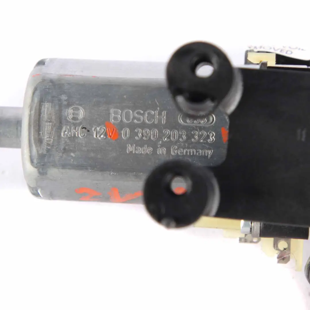 Sitzmotor Aktuator vorne links Verstellmotor 0 für Mercedes W212 mit Teilenummer 0390203323 Mercedes W212 Sitzmotor Aktuator vorne links Verstellmotor 0 - SKU 390203323 - Teilenummer 0390203323