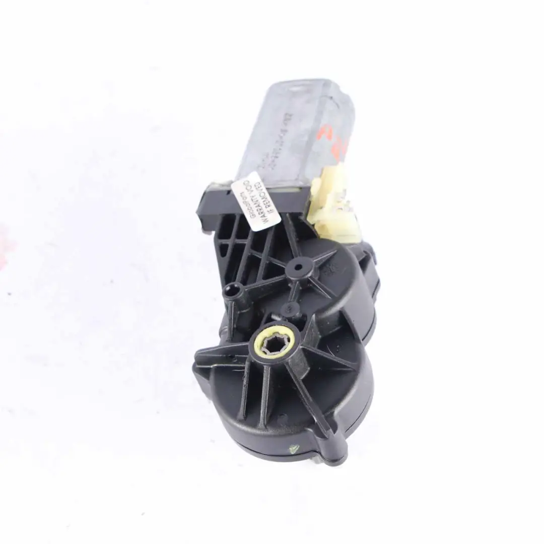Mercedes W212 Moteur de siège avant gauche Adjustuster Motor 0 - SKU 390203323 - Numéro de pièce 0390203323