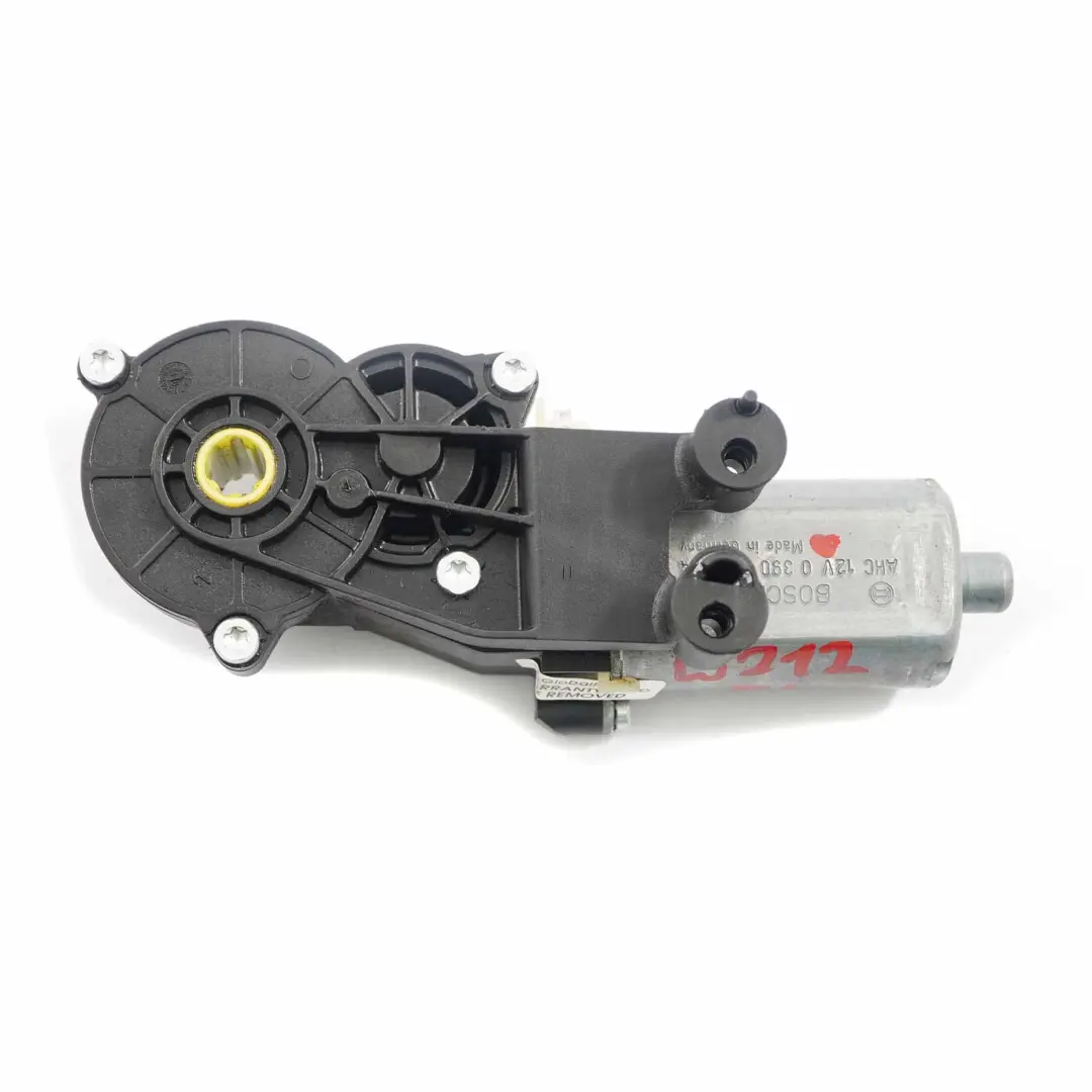 Moteur de Siege Avant Gauche 0 pour Mercedes W212 à propos du numéro de pièce 0390203324 Mercedes W212 Moteur de Siege Avant Gauche 0 - SKU 390203324 - Numéro de pièce 0390203324