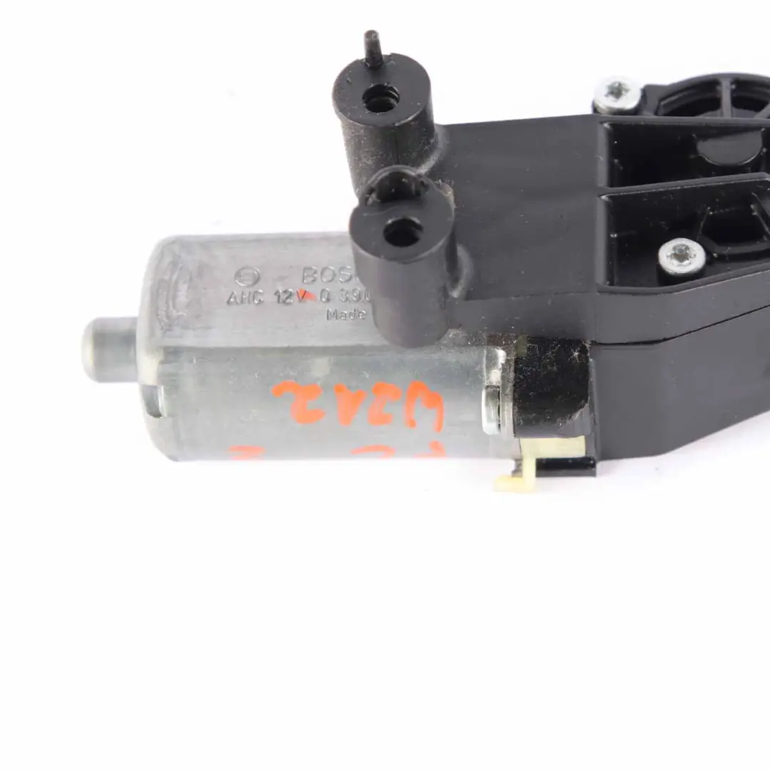 Mercedes W212 Motor Ajuste Asiento Delantero Derecho Regulador Altura 0 - SKU 390203325 - Número de pieza 0390203325