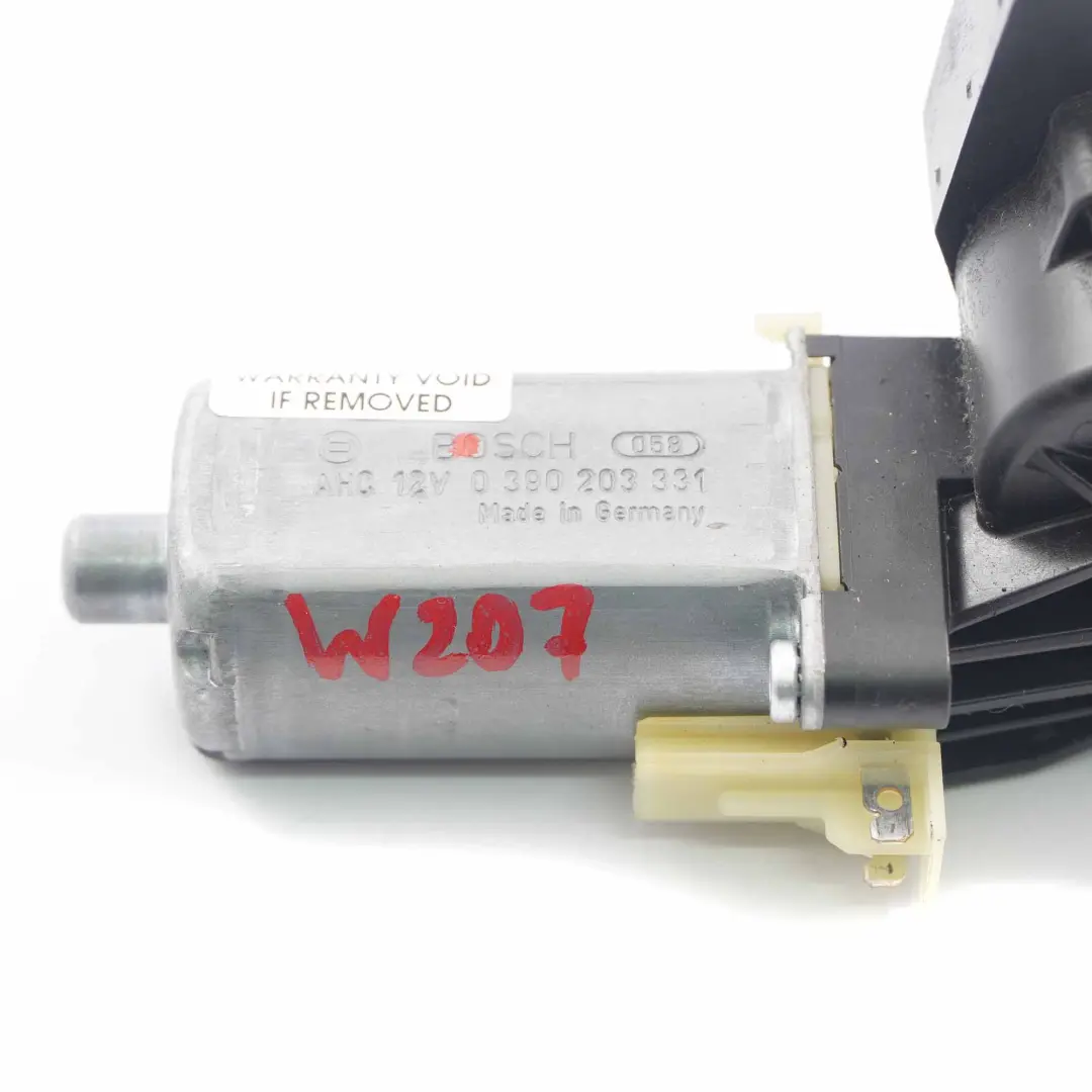  Motor ajuste asiento Mercedes W204 Coupé Actuador asiento delantero - SKU 0390203331 - Número de pieza 0390203331