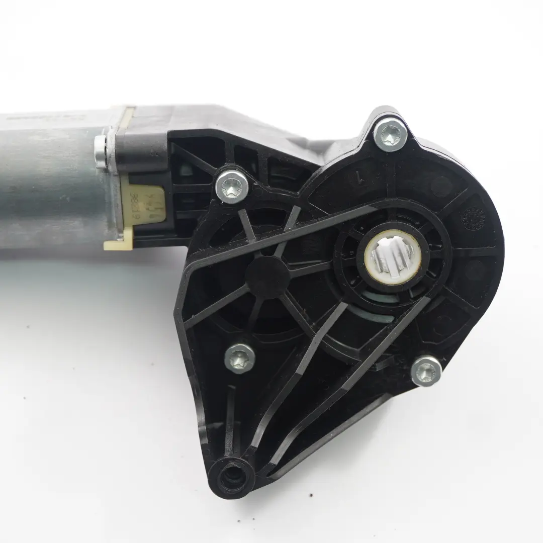 W207 Regolatore motore sedile anteriore destro per Mercedes con numero di parte 0390203333 Mercedes W207 Regolatore motore sedile anteriore destro - SKU 0390203333 - Numero di parte 0390203333