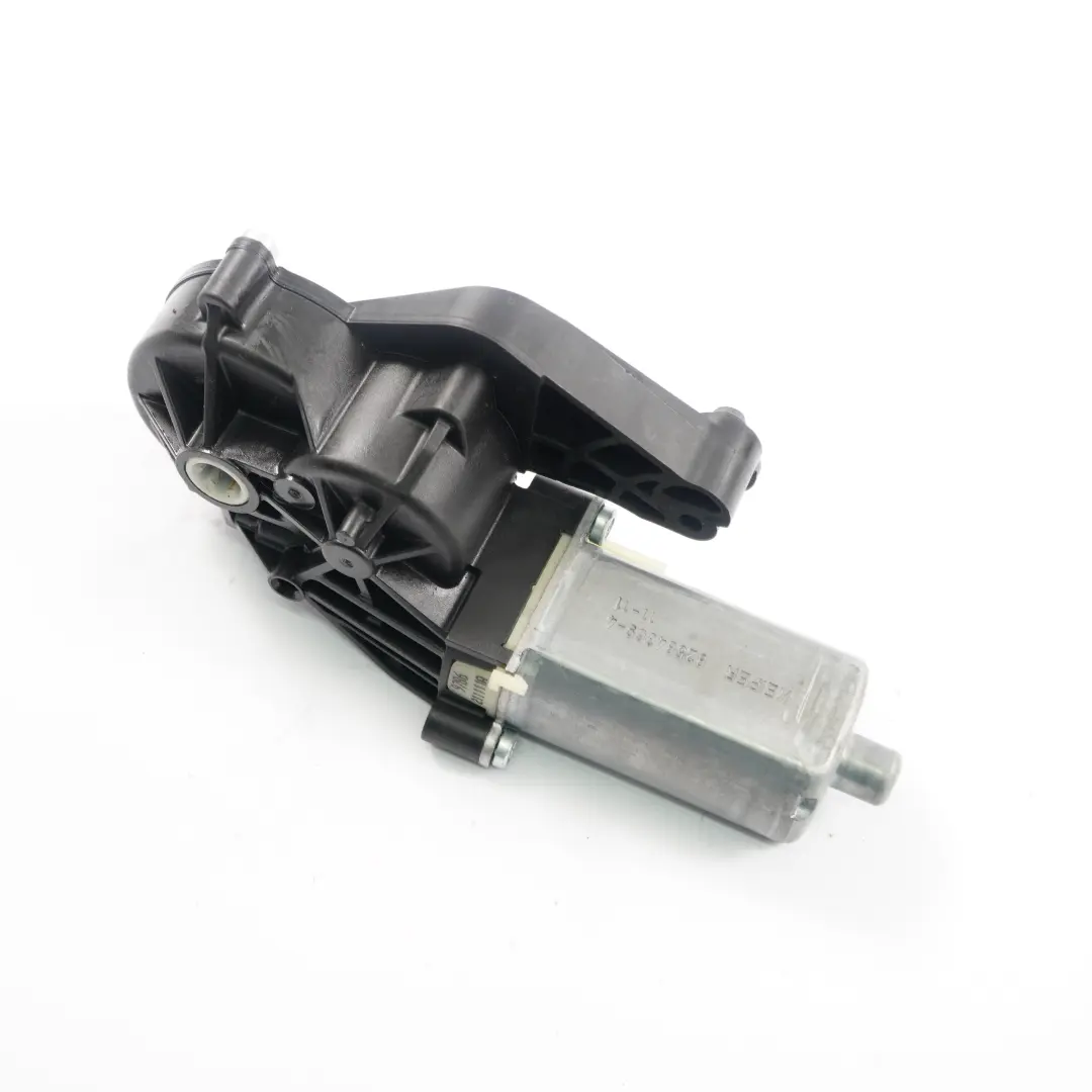 Mercedes W204 Stellmotor Sitzverstellung Vorne Links - SKU 0390203369 - Teilenummer 0390203369