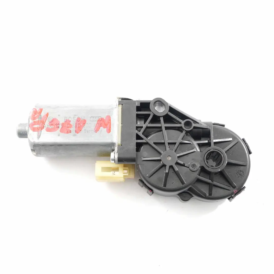 Mercedes W176 Seat Motor Front Right O/S Adjustment Drive Actuator 0 - SKU 390203674 - Part number 0390203674